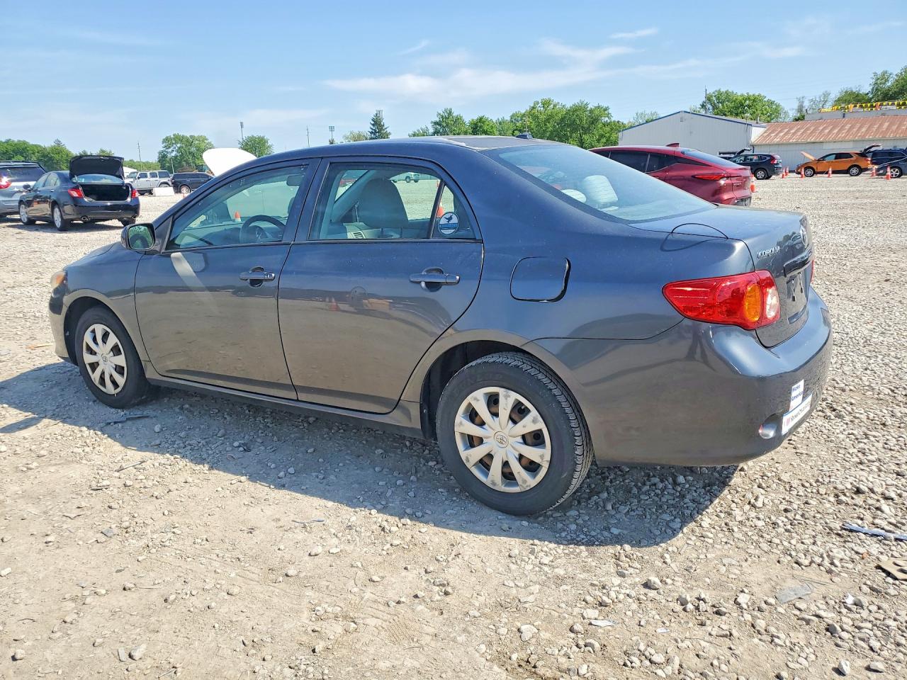 2010 TOYOTA COROLLA LE photo 2