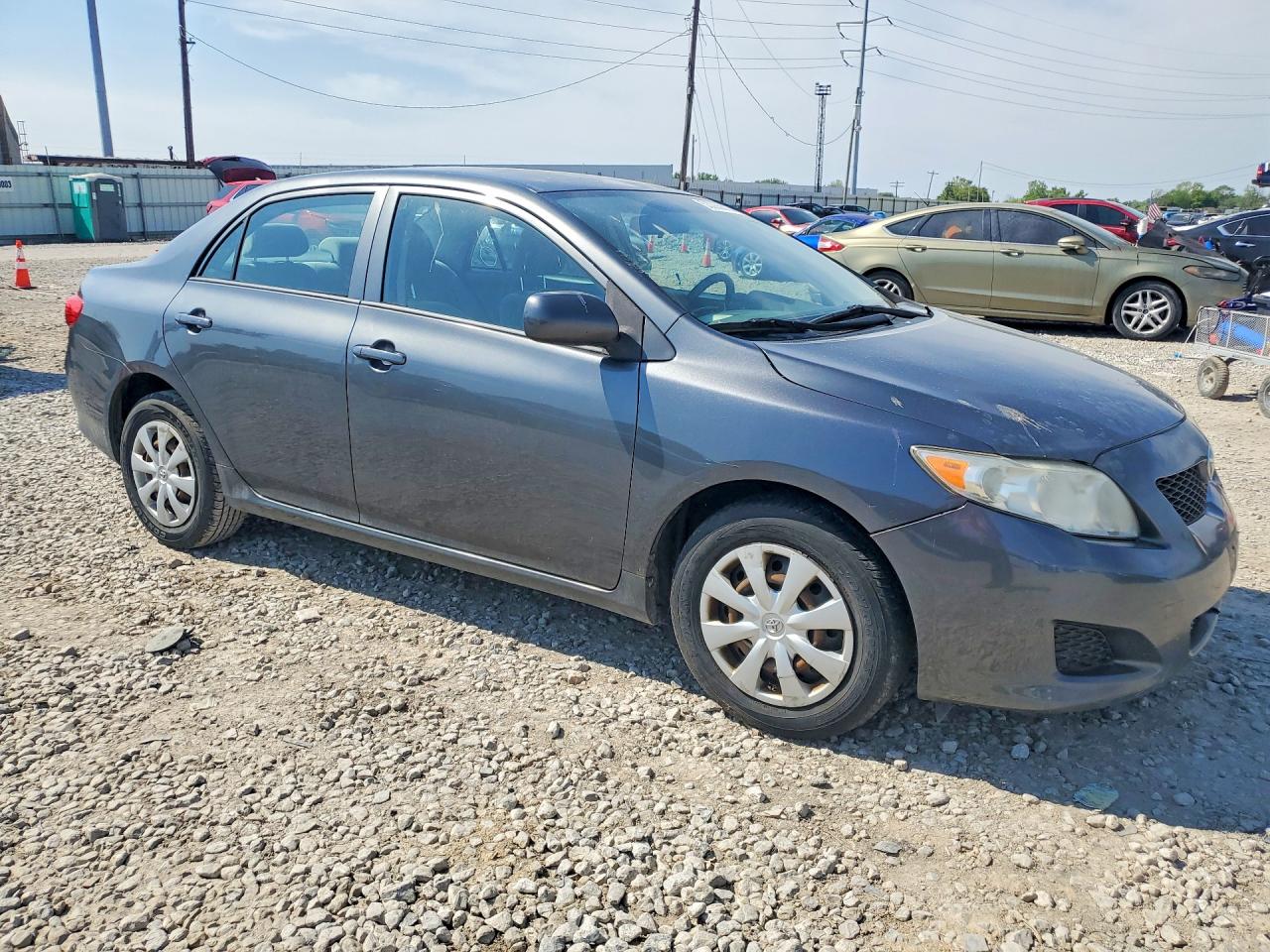 2010 TOYOTA COROLLA LE photo 4