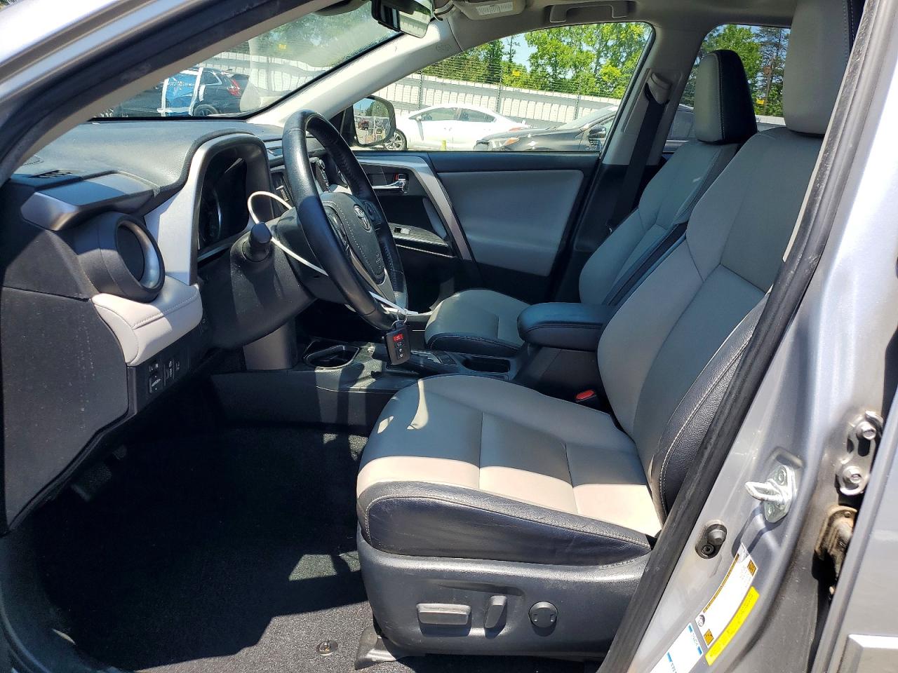 2018 TOYOTA RAV4 HV LIMITED photo 19