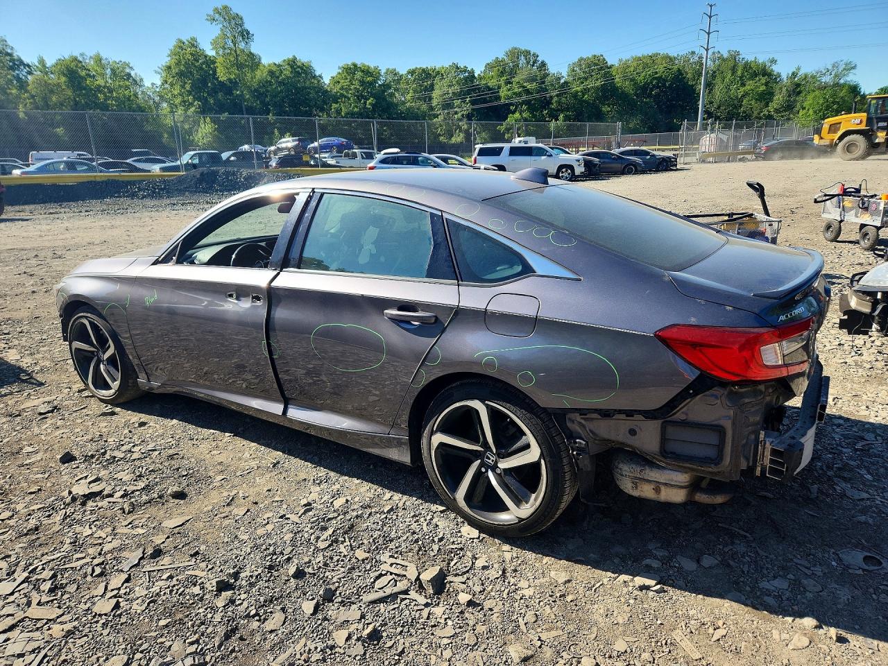 2018 HONDA ACCORD SPORT photo 2