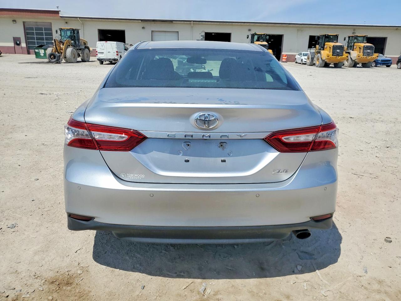 2018 TOYOTA CAMRY XLE photo 11