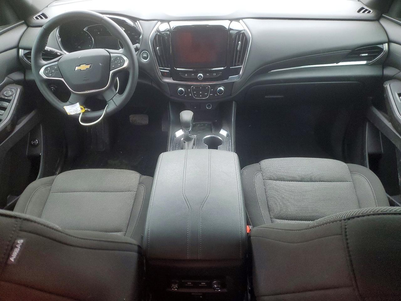 2023 CHEVROLET TRAVERSE LT photo 8