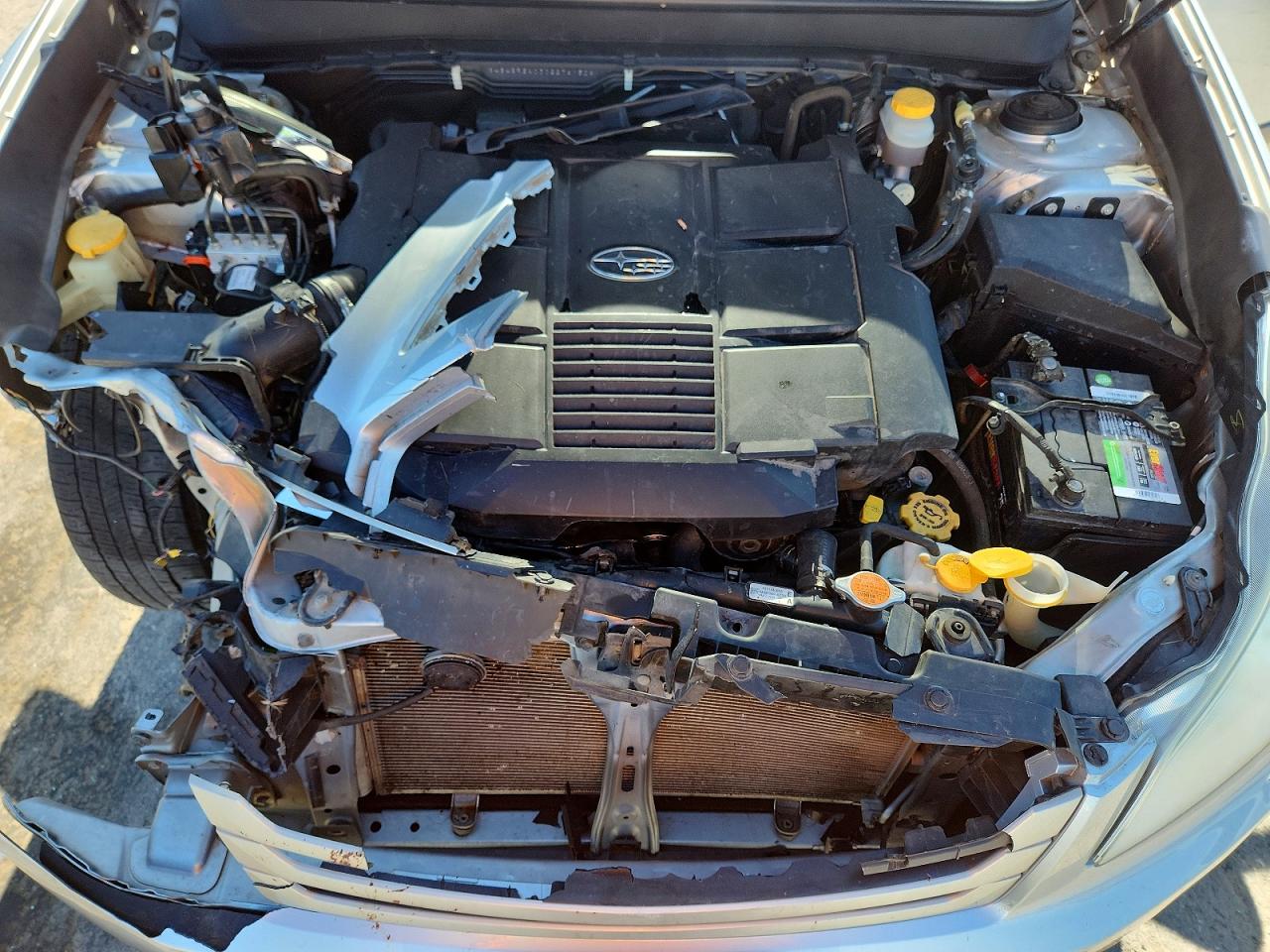 2012 SUBARU OUTBACK 3.6R photo 21