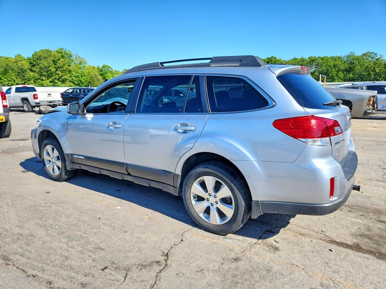2012 SUBARU OUTBACK 3.6R photo 3