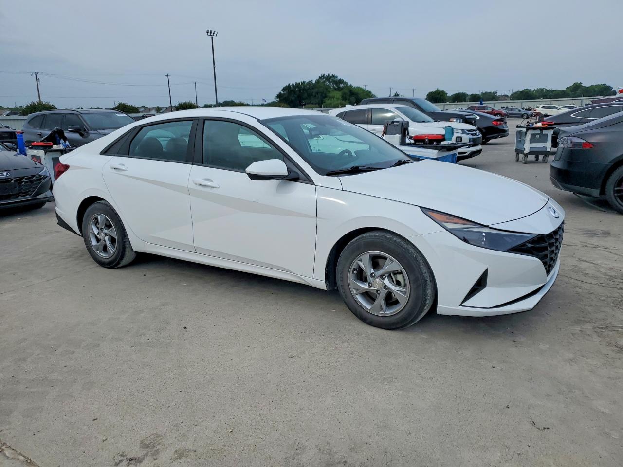 2023 HYUNDAI ELANTRA SE photo 10