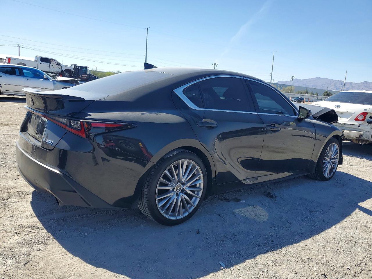2022 LEXUS IS 300 photo 7
