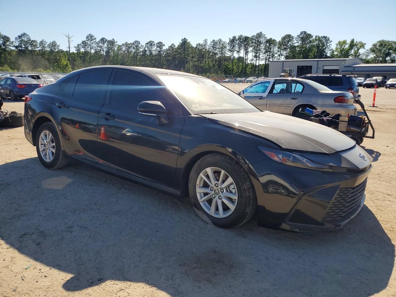 2025 TOYOTA CAMRY LE photo 10