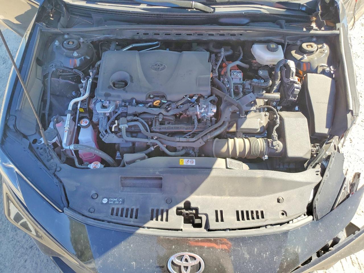 2025 TOYOTA CAMRY LE photo 31