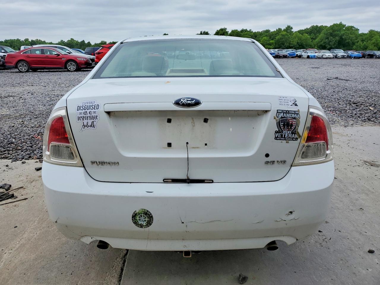 2007 FORD FUSION SE photo 16