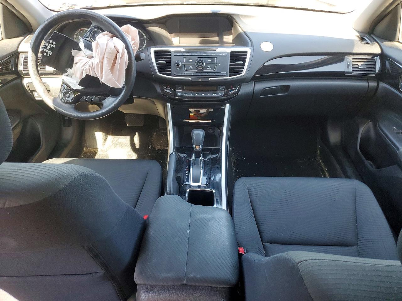2016 HONDA ACCORD LX photo 8