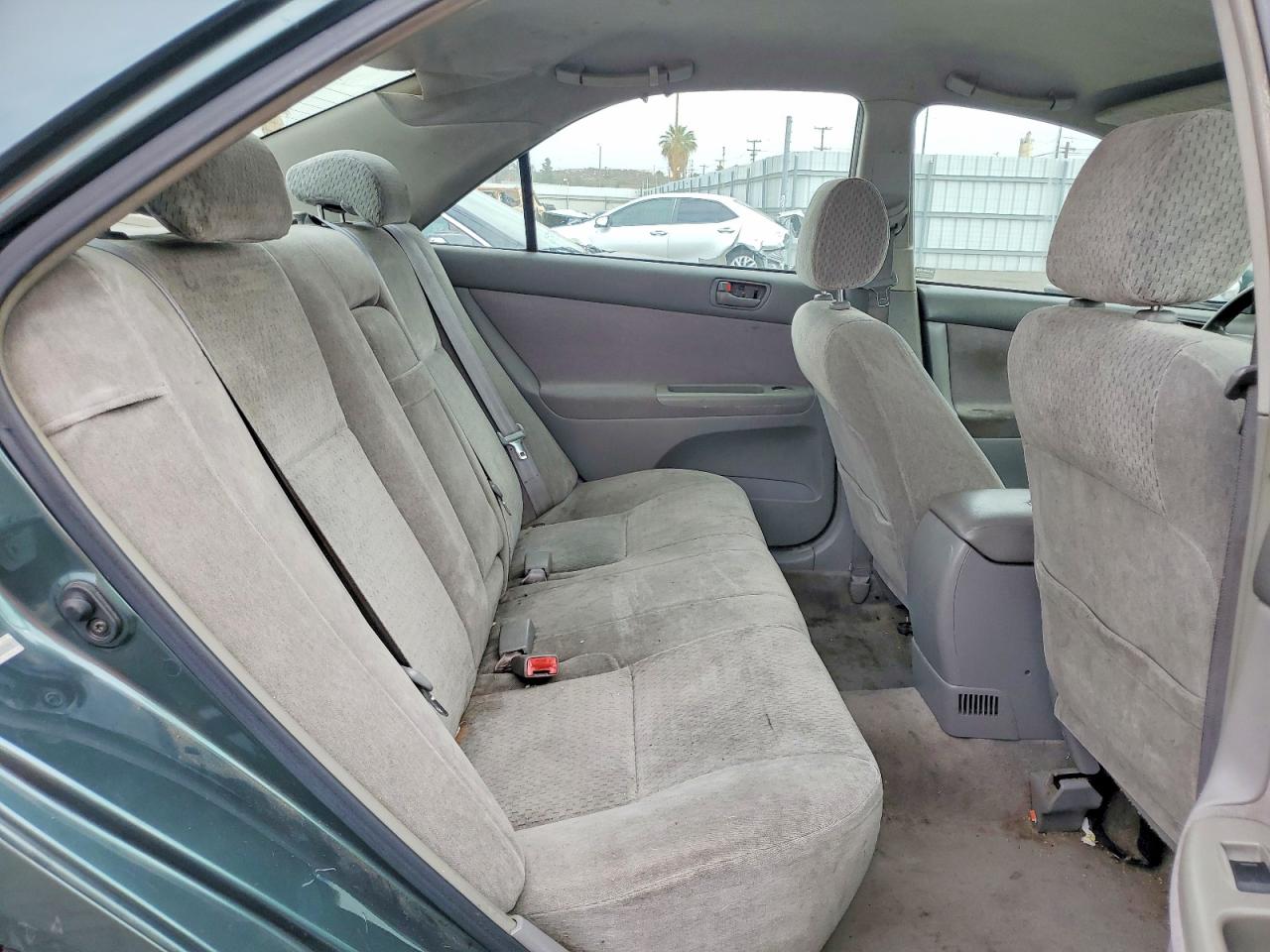 2002 TOYOTA CAMRY LE photo 10