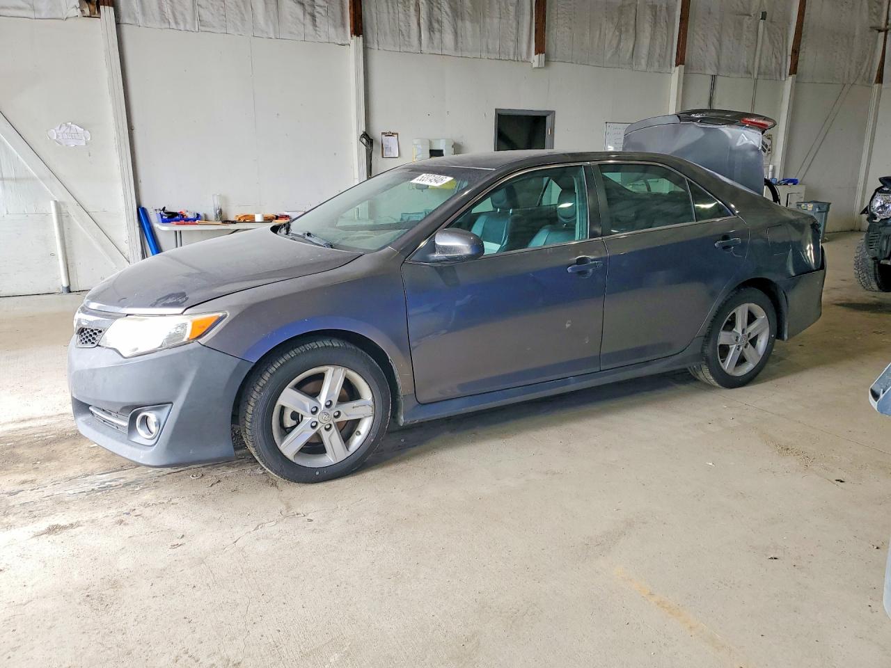 2013 TOYOTA CAMRY