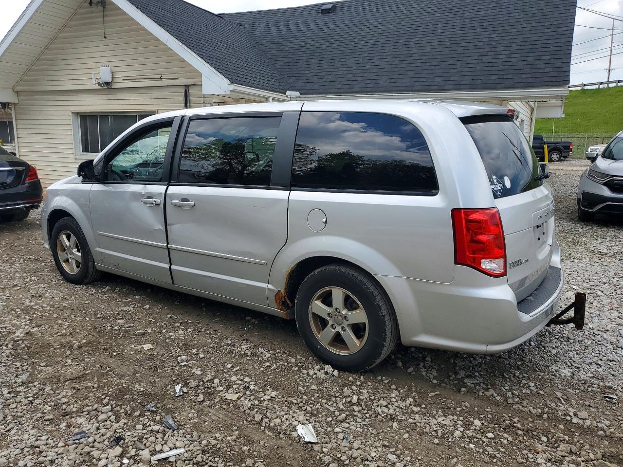 2011 DODGE GRAND CARAVAN MAINSTREET photo 4