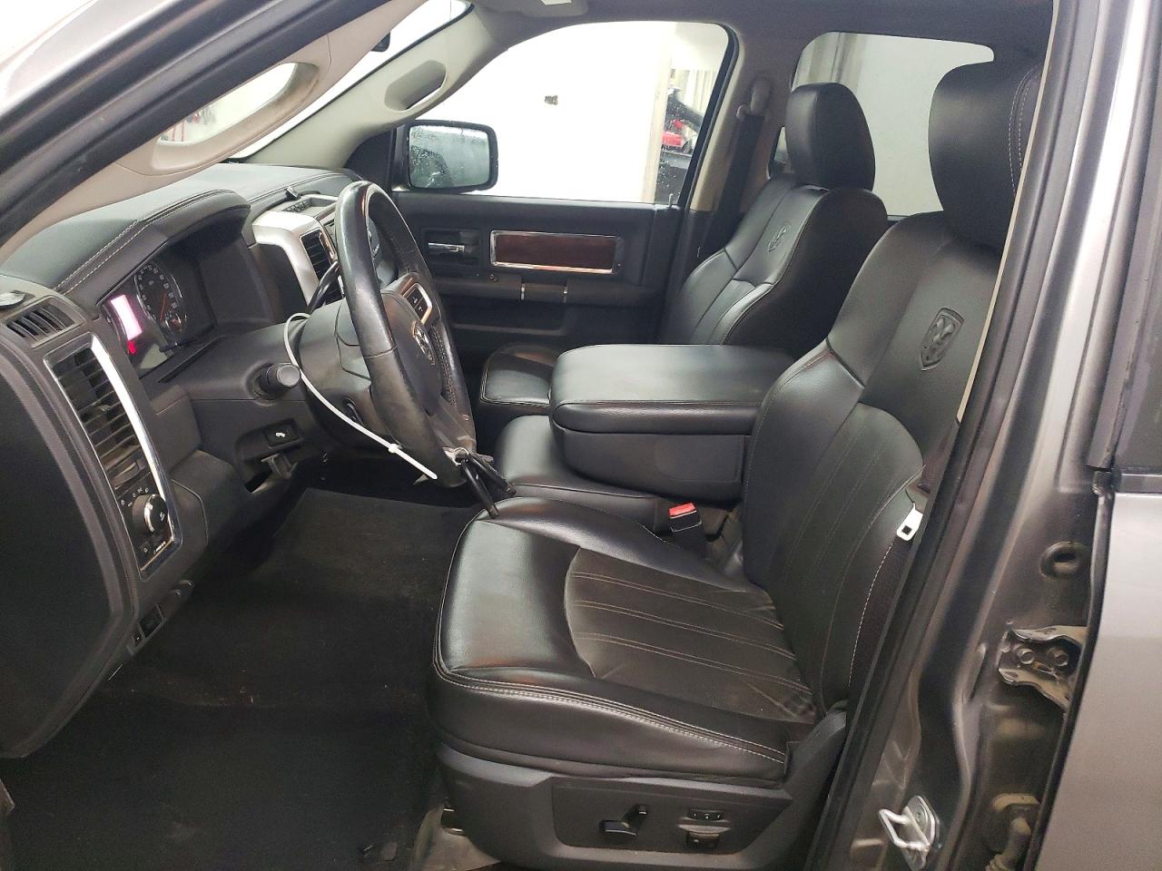 2011 DODGE RAM 1500 photo 13