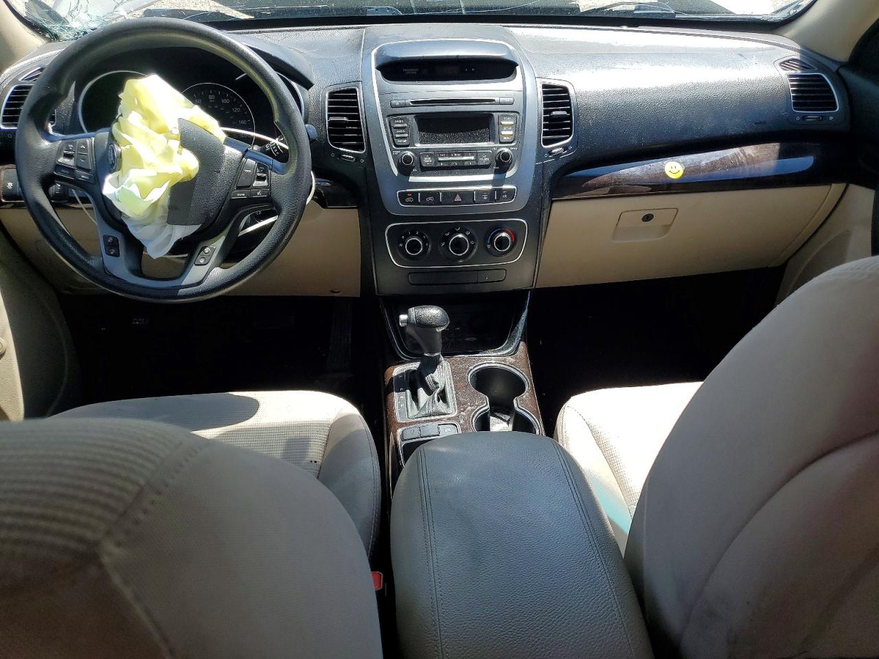 2015 KIA SORENTO LX photo 22