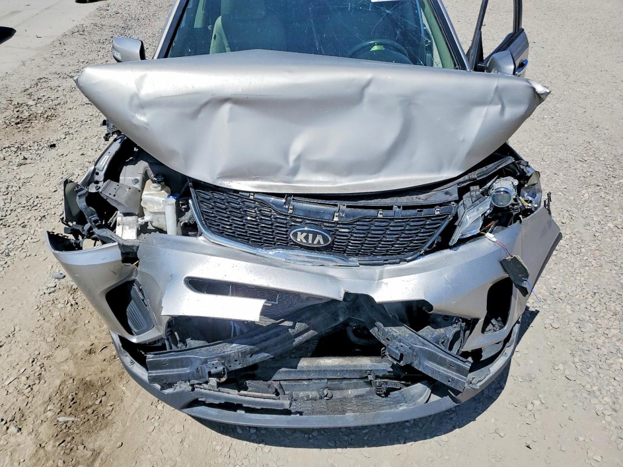 2015 KIA SORENTO LX photo 31