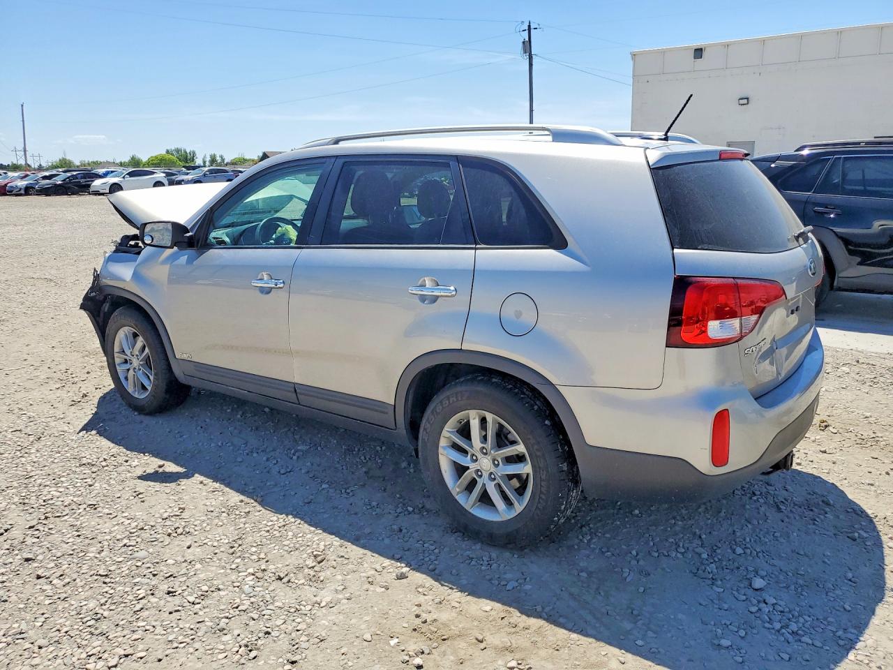 2015 KIA SORENTO LX photo 4
