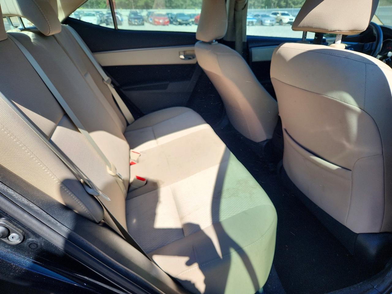 2014 TOYOTA COROLLA LE photo 19