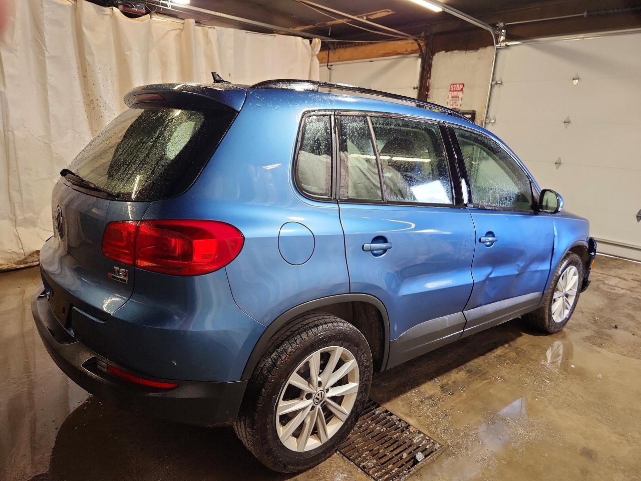 2017 VOLKSWAGEN TIGUAN S photo 5