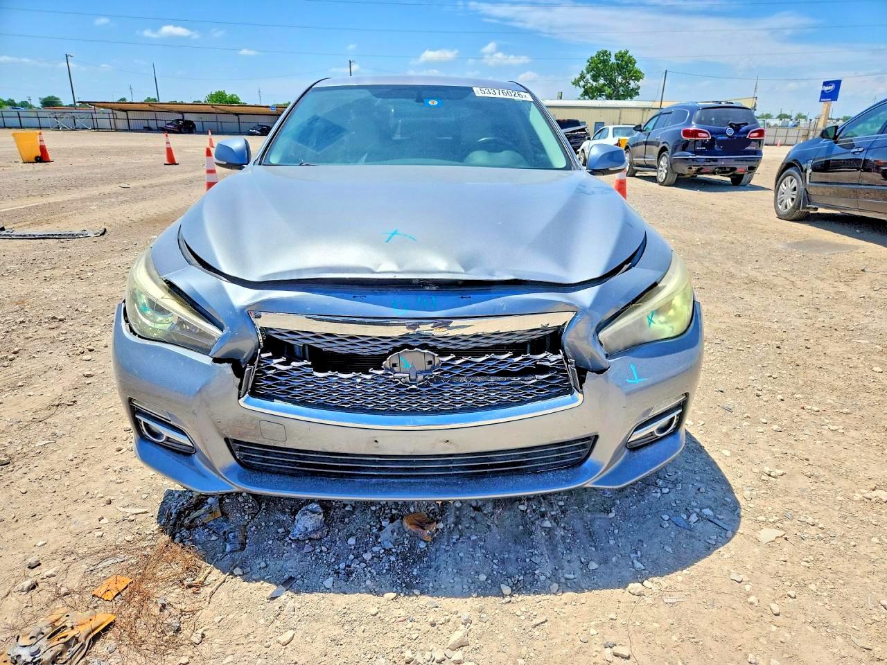 2015 INFINITI Q50 BASE photo 9