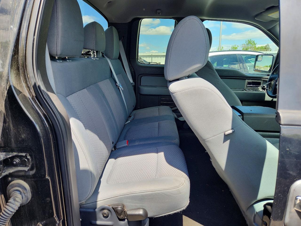 2011 FORD F150 SUPER CAB photo 28