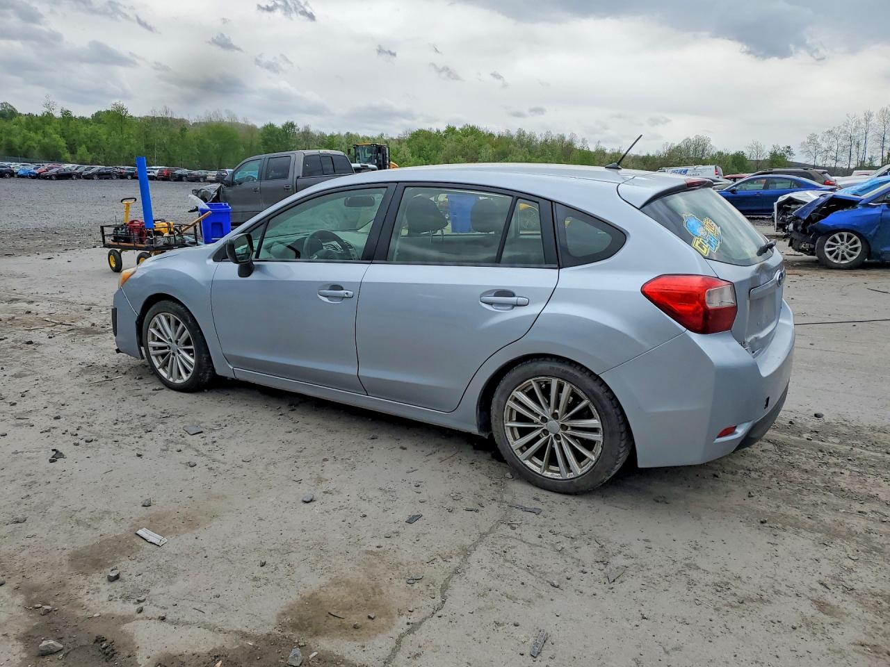 2014 SUBARU IMPREZA photo 3