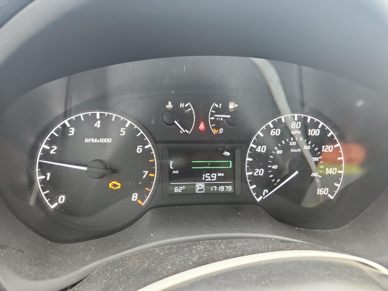 2015 NISSAN SENTRA S photo 17