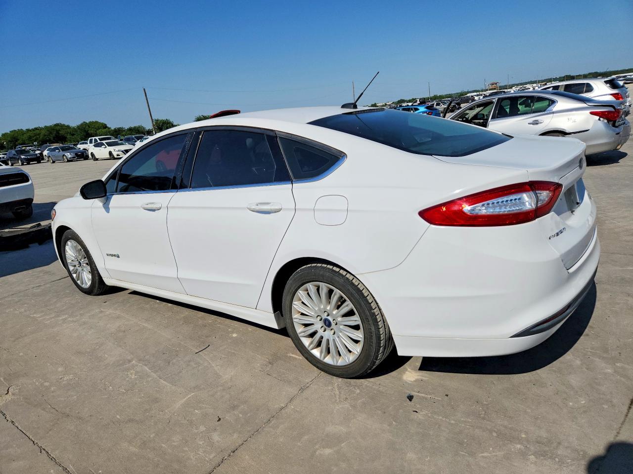 2016 FORD FUSION SE HYBRID photo 3