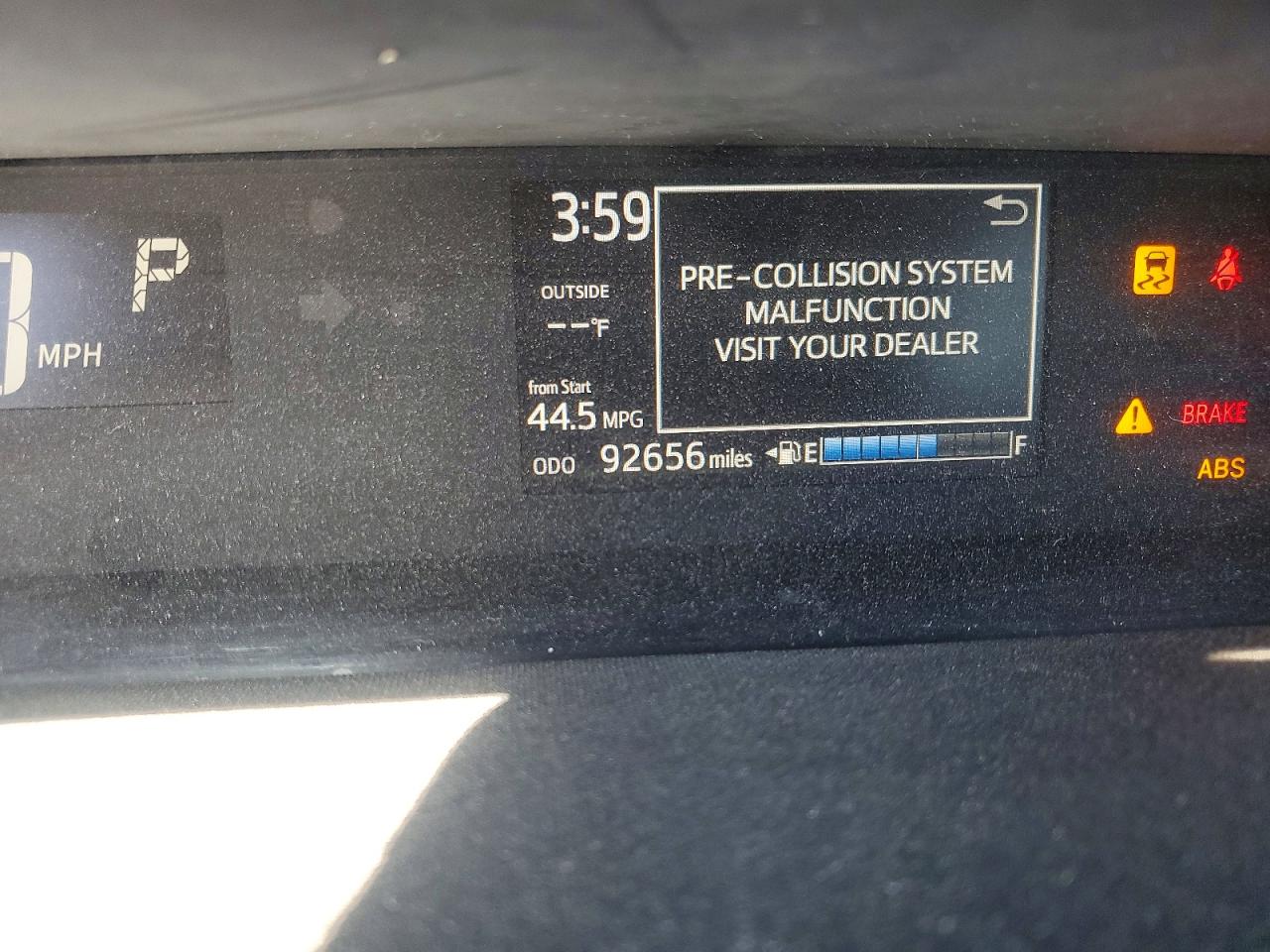 2018 TOYOTA PRIUS C TWO photo 17