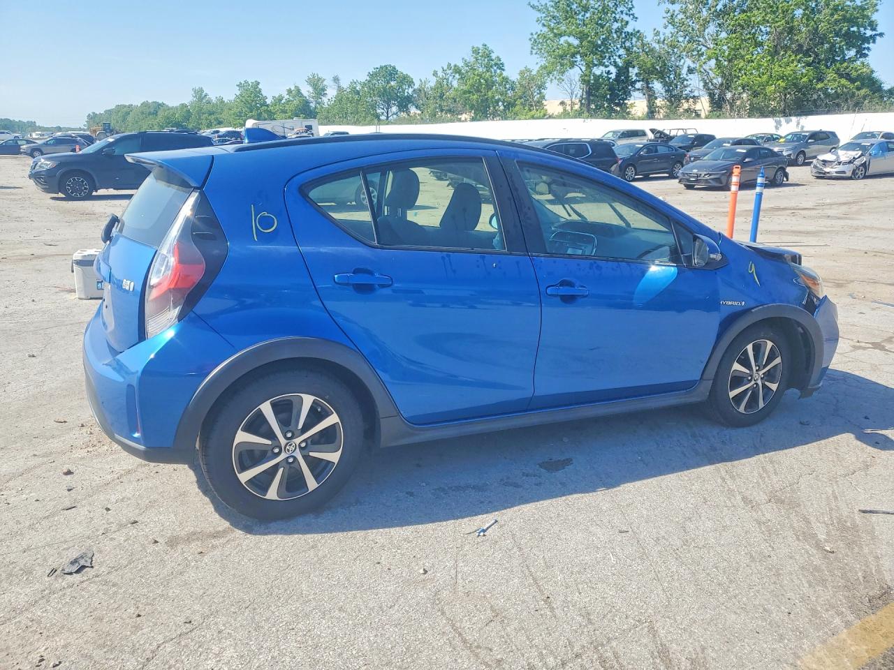 2018 TOYOTA PRIUS C TWO photo 5