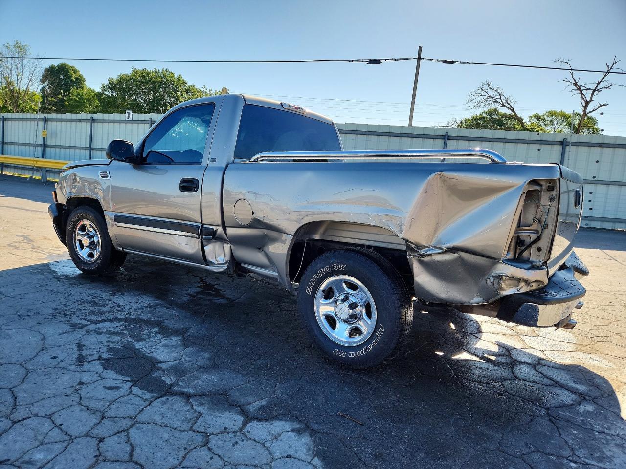 2003 CHEVROLET SILVERADO C1500 photo 4