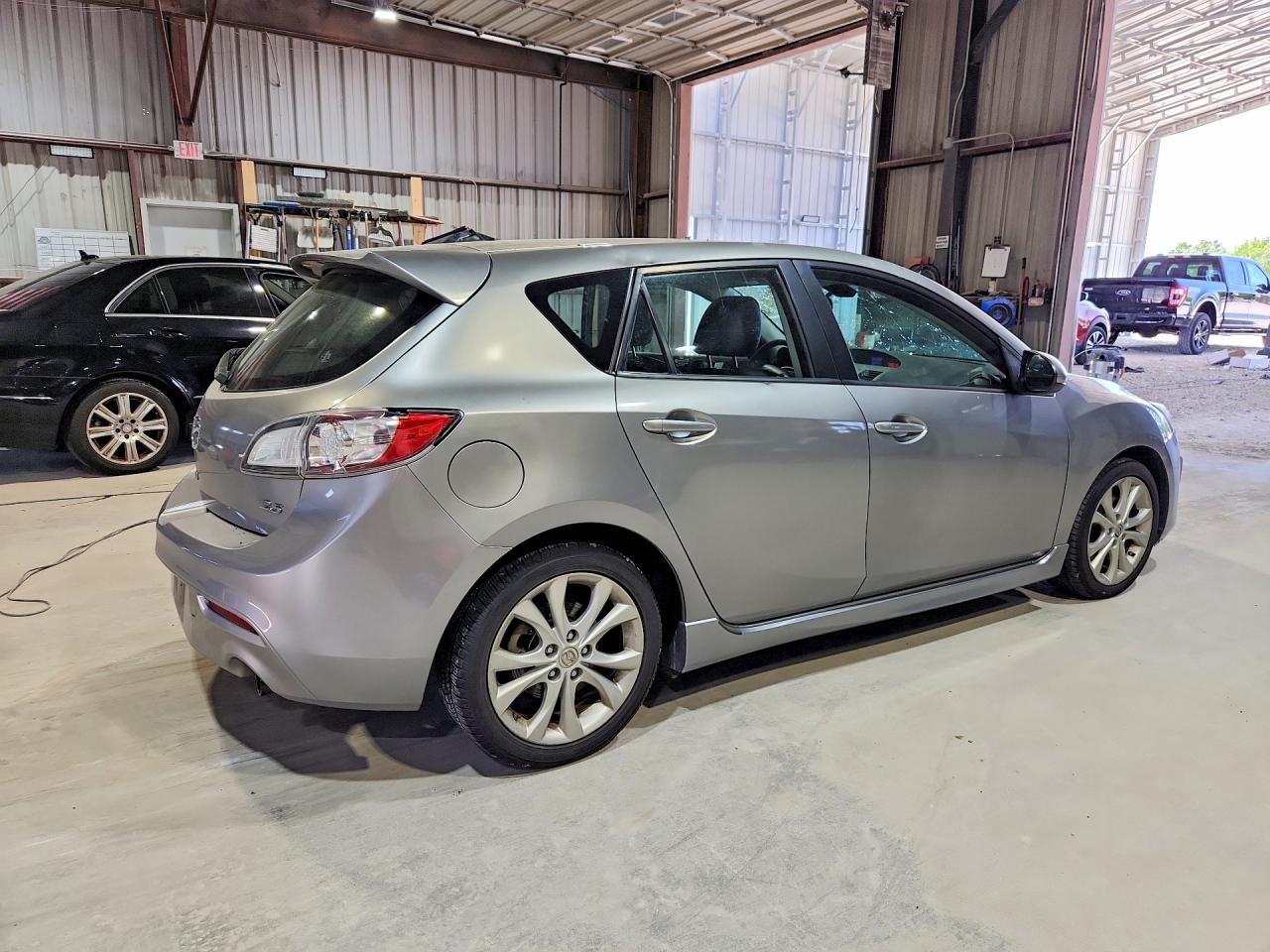 2010 MAZDA 3 S photo 3