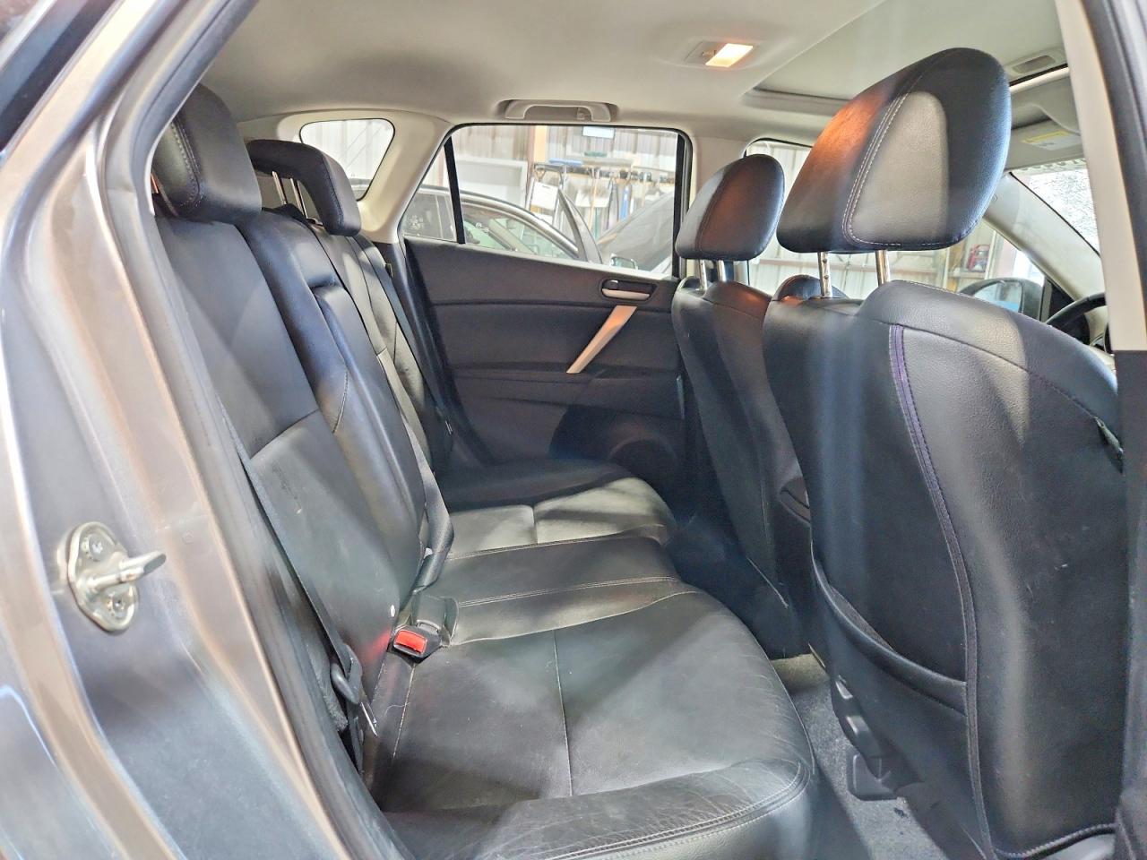 2010 MAZDA 3 S photo 11