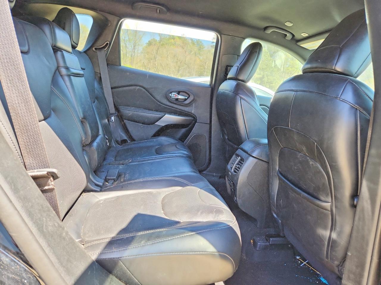 2019 JEEP CHEROKEE LIMITED photo 31