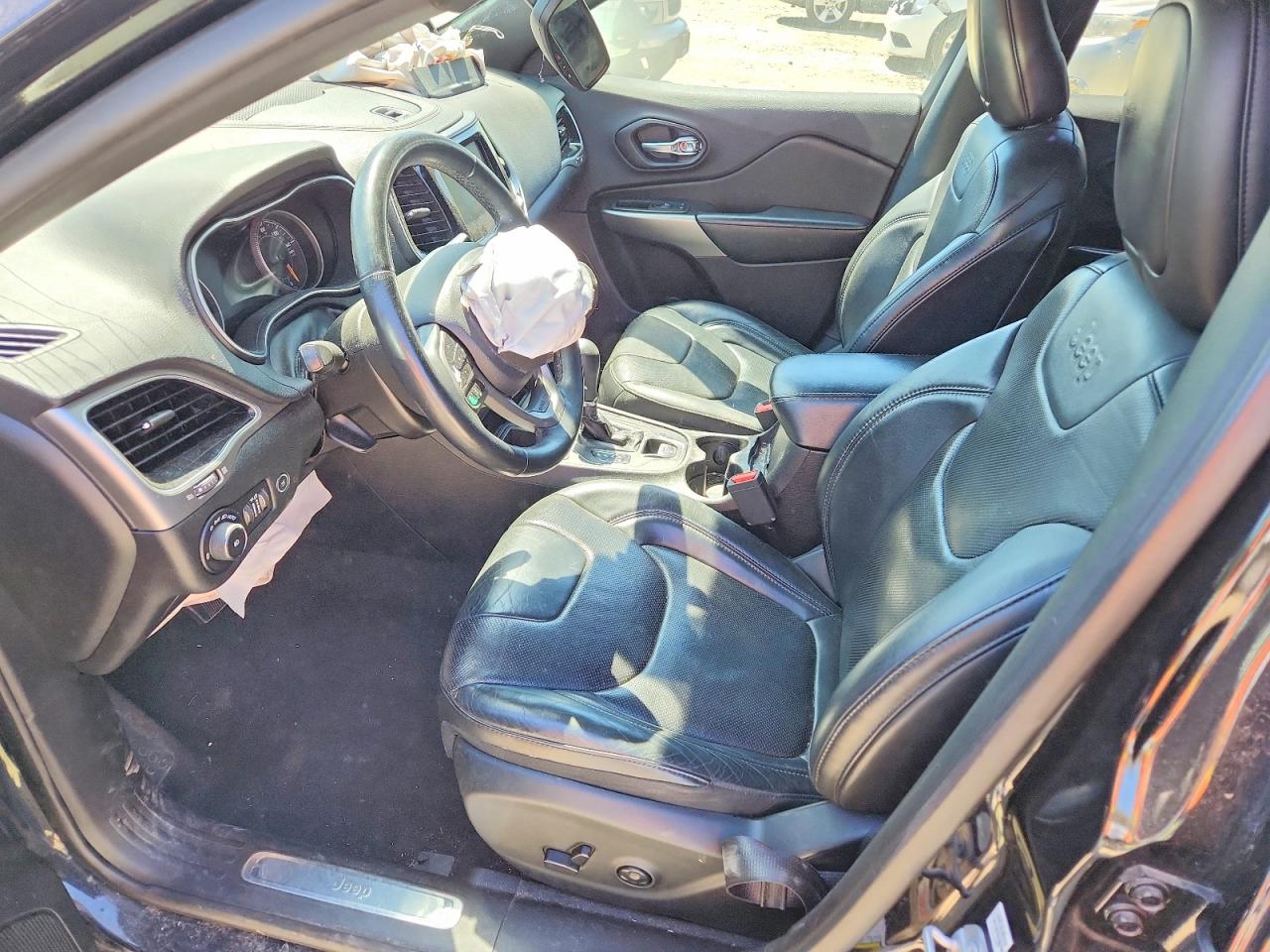 2019 JEEP CHEROKEE LIMITED photo 19