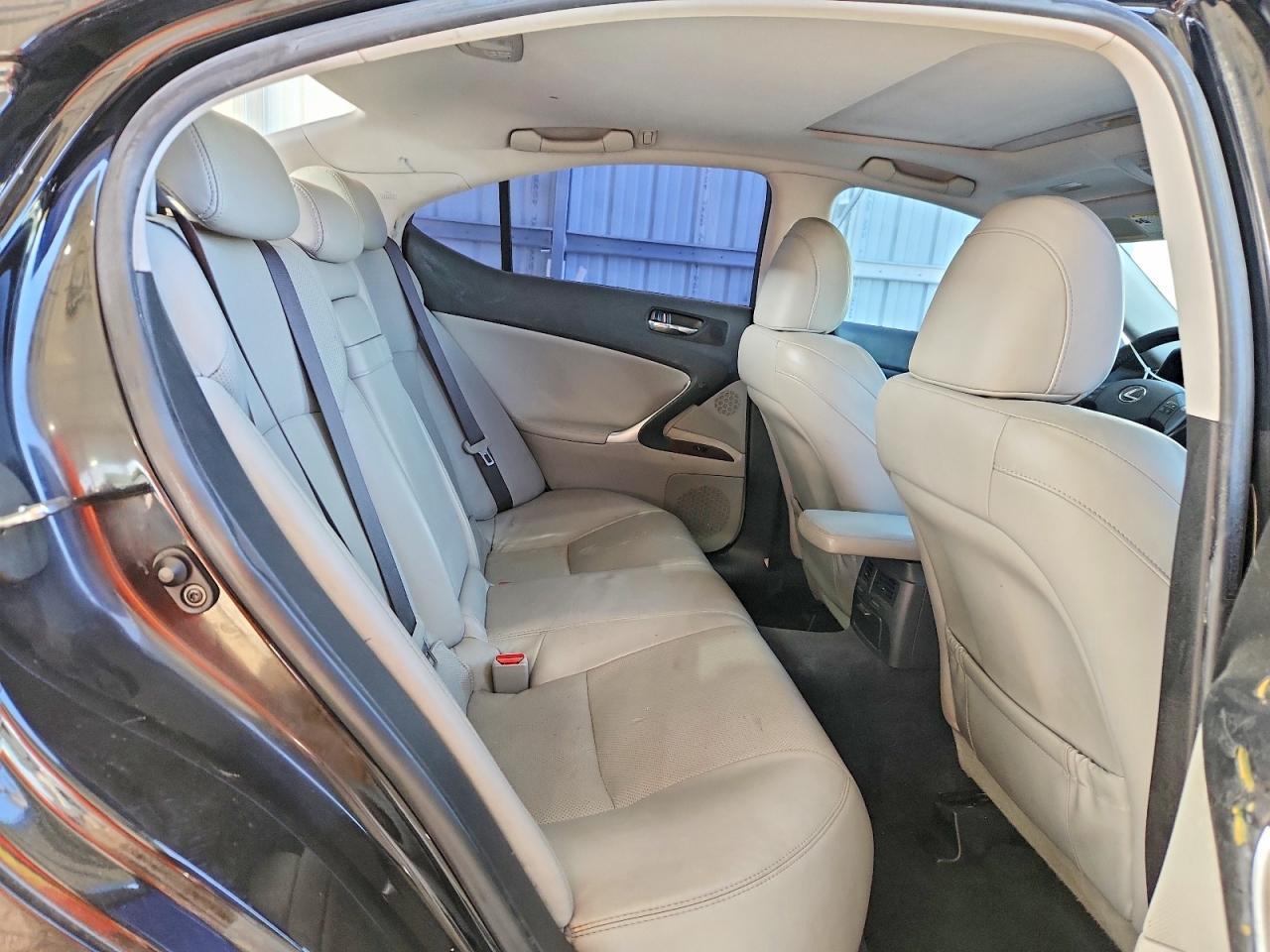 2008 LEXUS IS 250 photo 10