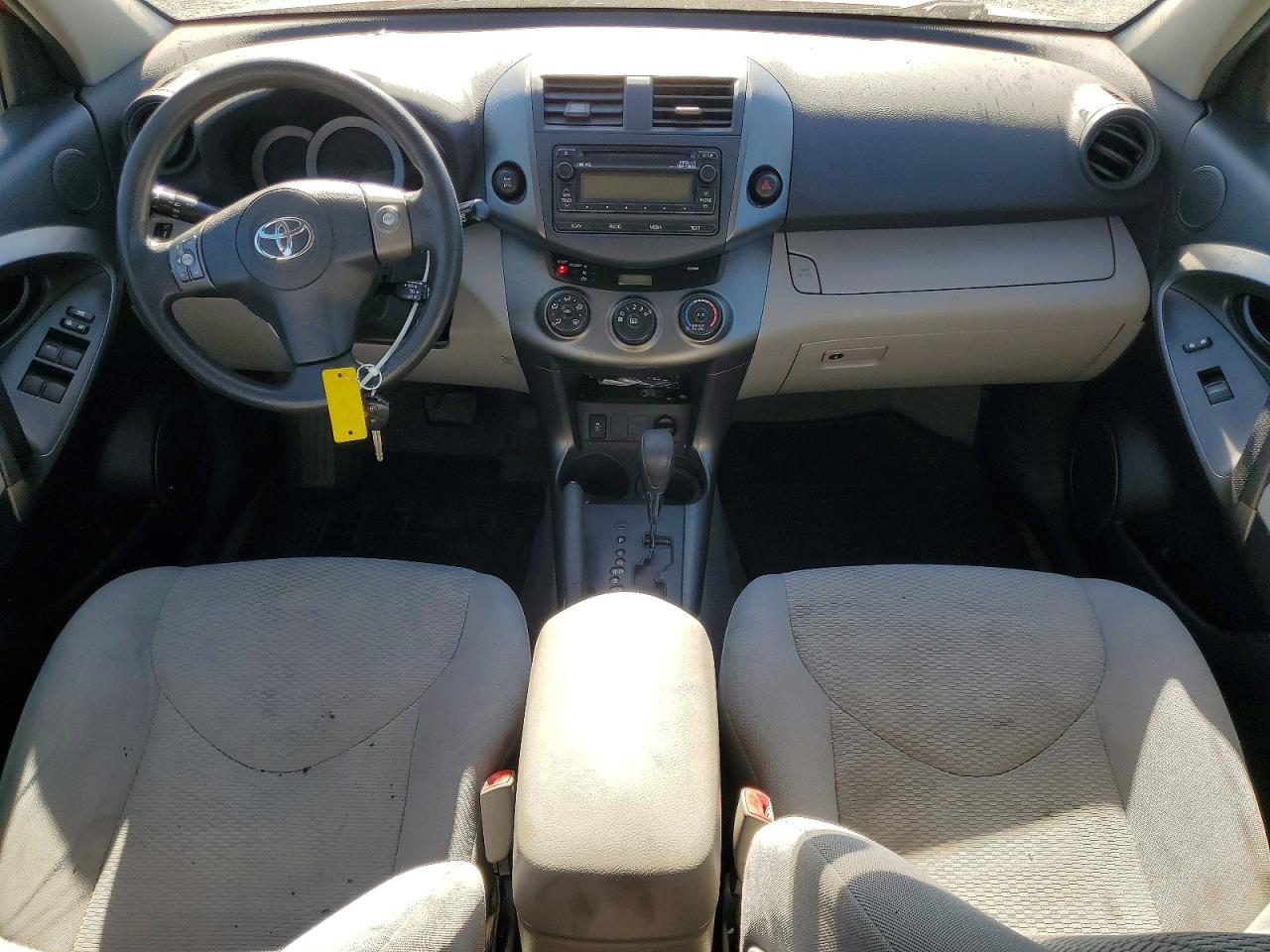 2012 TOYOTA RAV4 BASE photo 8