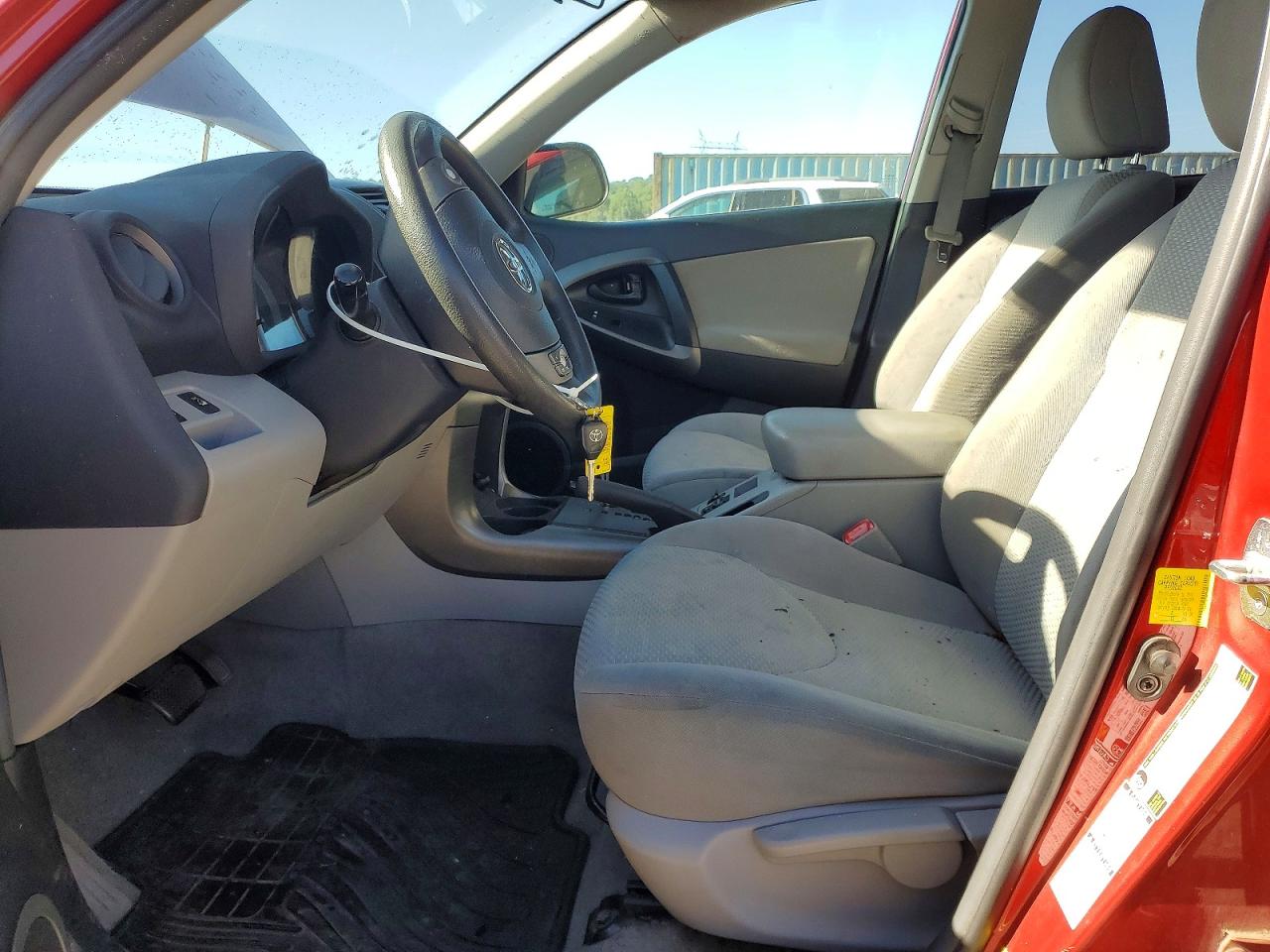 2012 TOYOTA RAV4 BASE photo 7