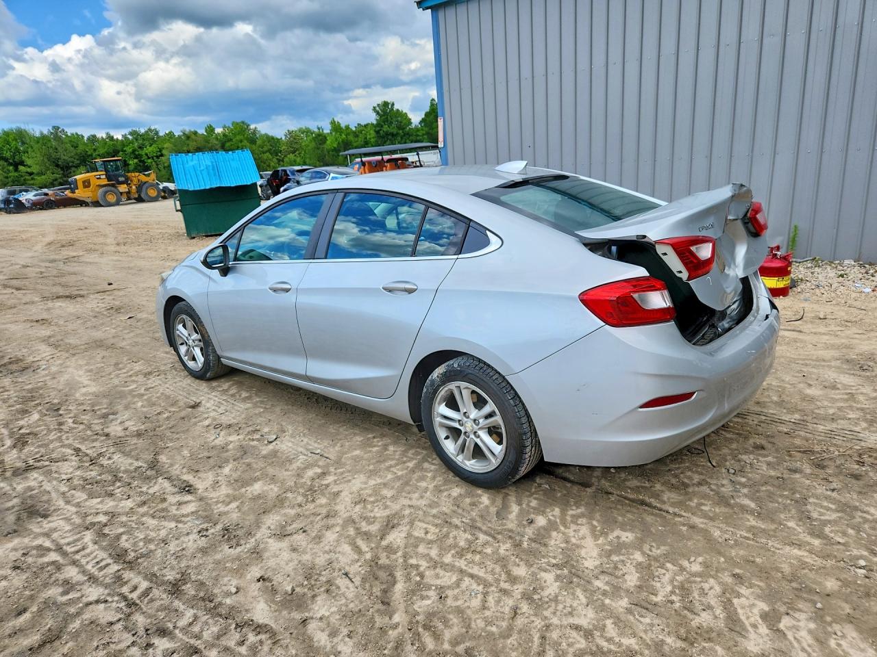 2017 CHEVROLET CRUZE LT photo 3