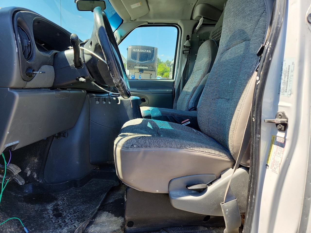 2005 FORD ECONOLINE E150 VAN photo 19