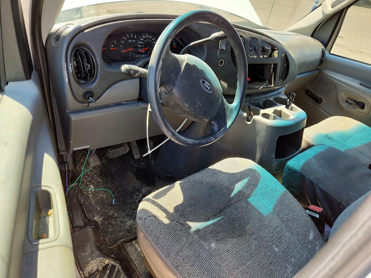 2005 FORD ECONOLINE E150 VAN photo 22