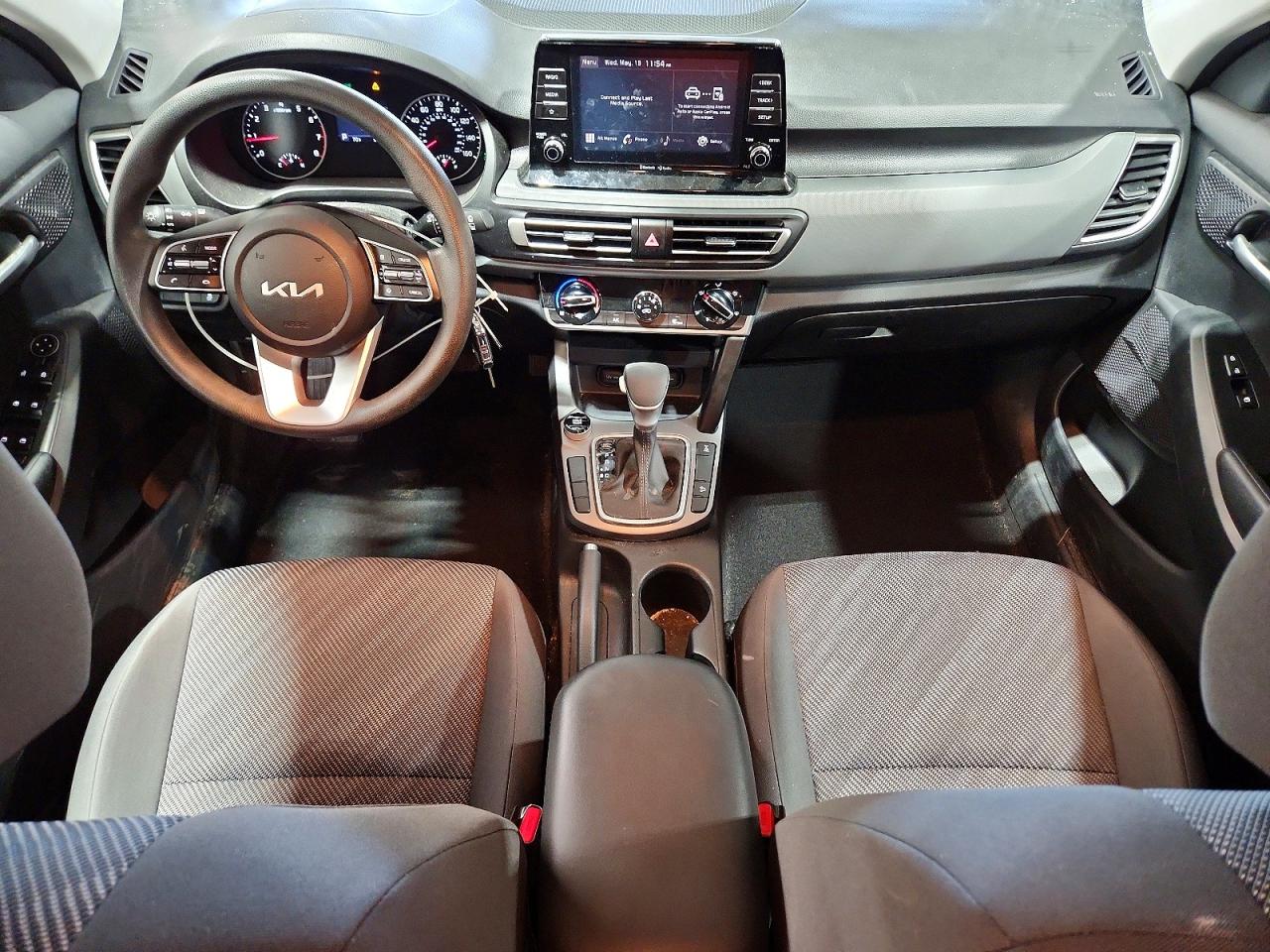 2023 KIA SELTOS LX photo 22