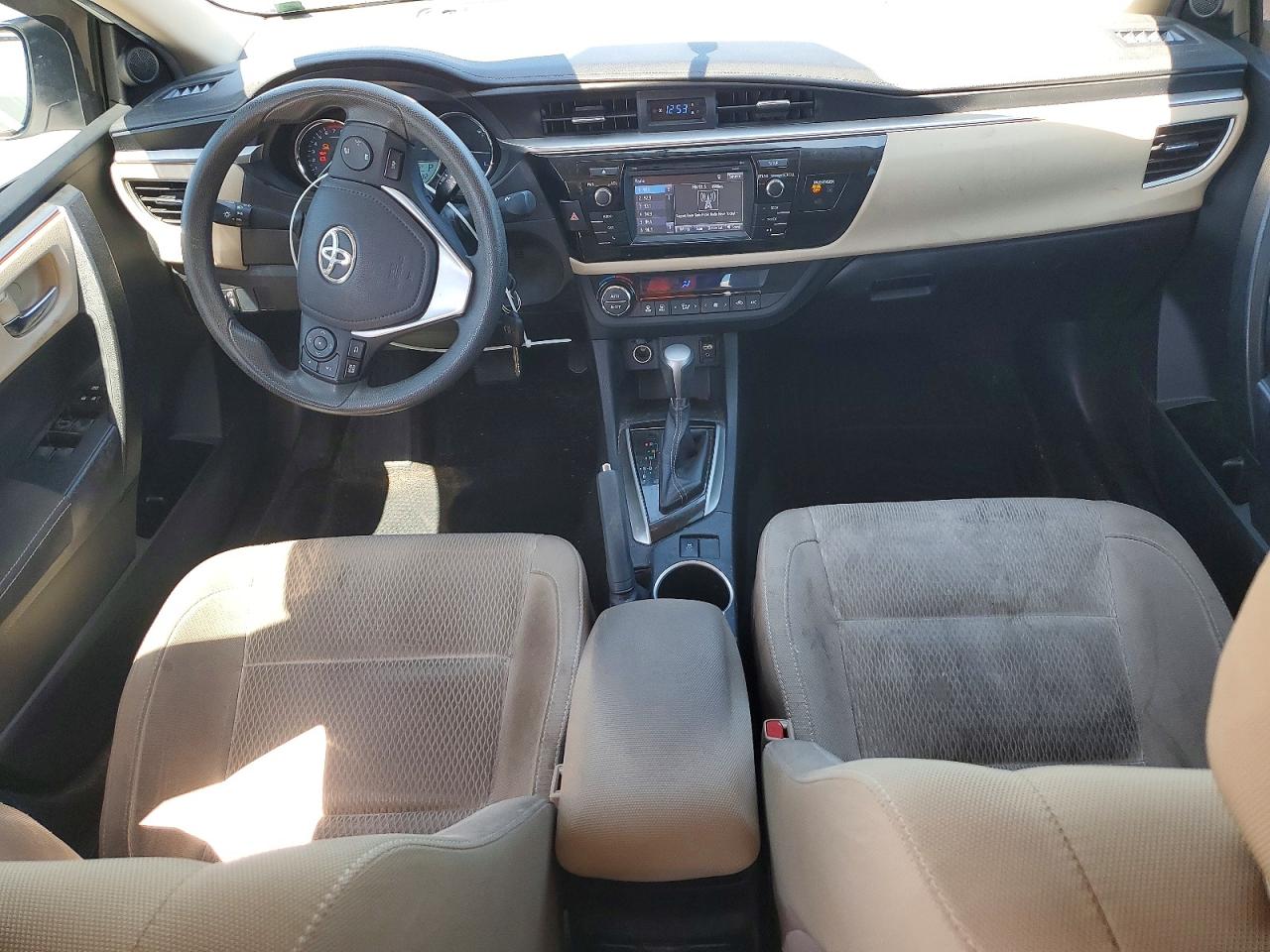 2016 TOYOTA COROLLA LE photo 15
