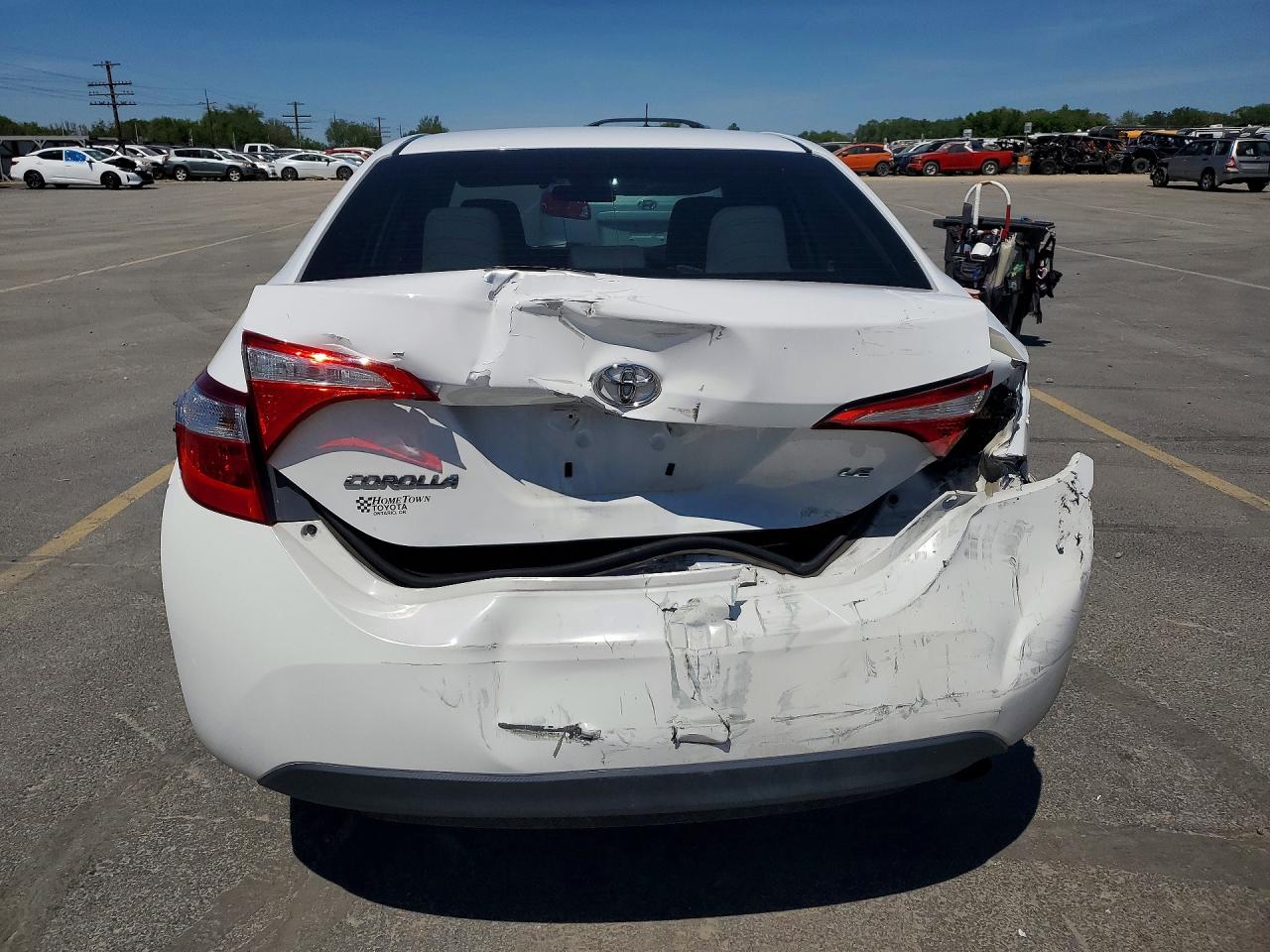 2016 TOYOTA COROLLA LE photo 11