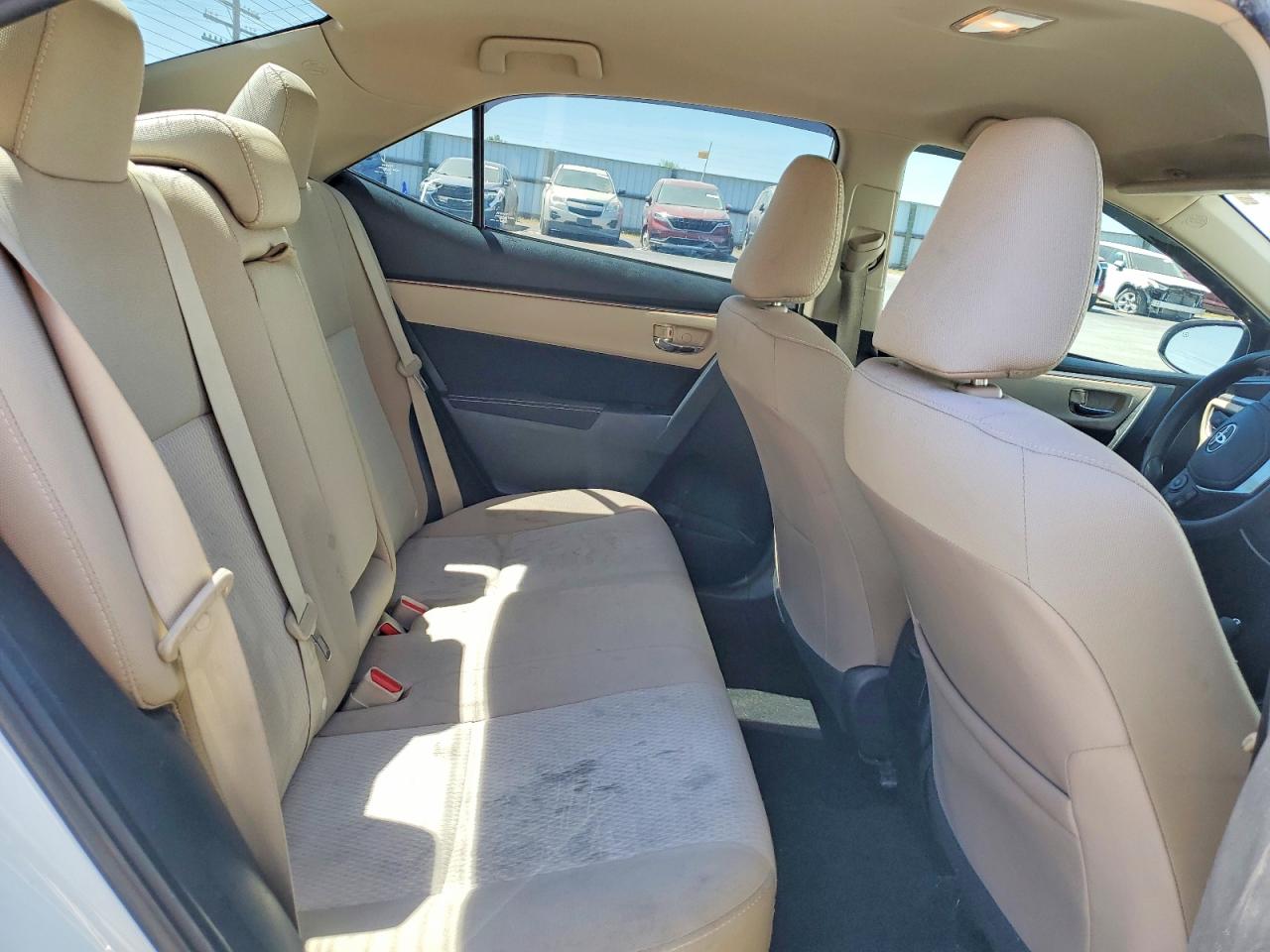 2016 TOYOTA COROLLA LE photo 19