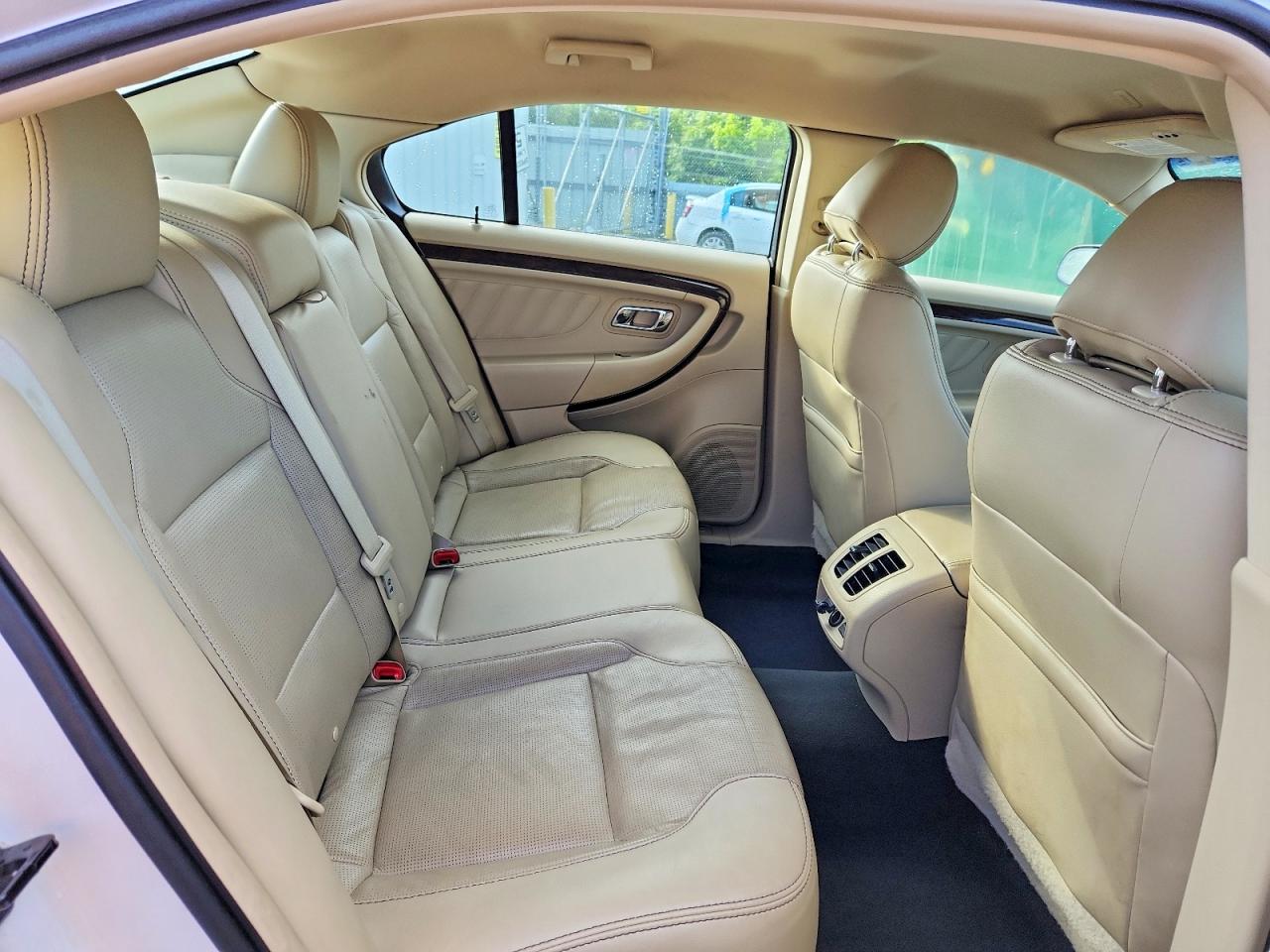 2014 FORD TAURUS LIMITED photo 19