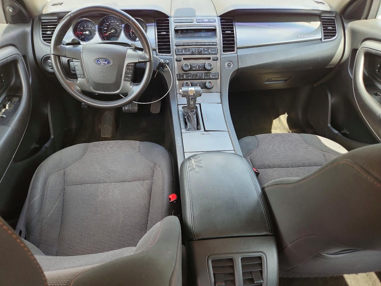 2012 FORD TAURUS SEL photo 15