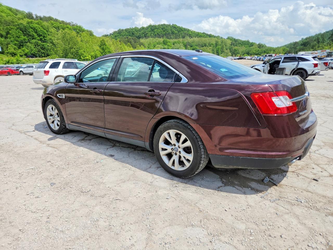 2012 FORD TAURUS SEL photo 3