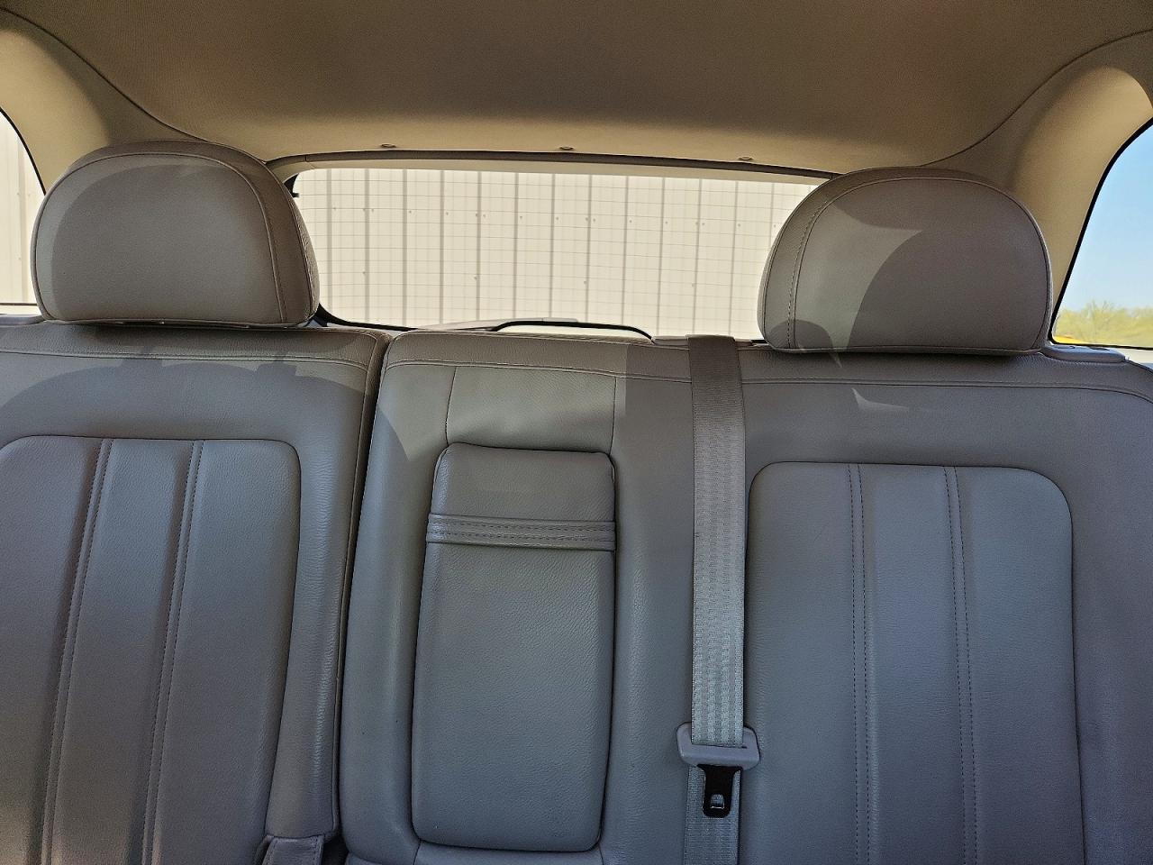 2008 SATURN VUE XR photo 28