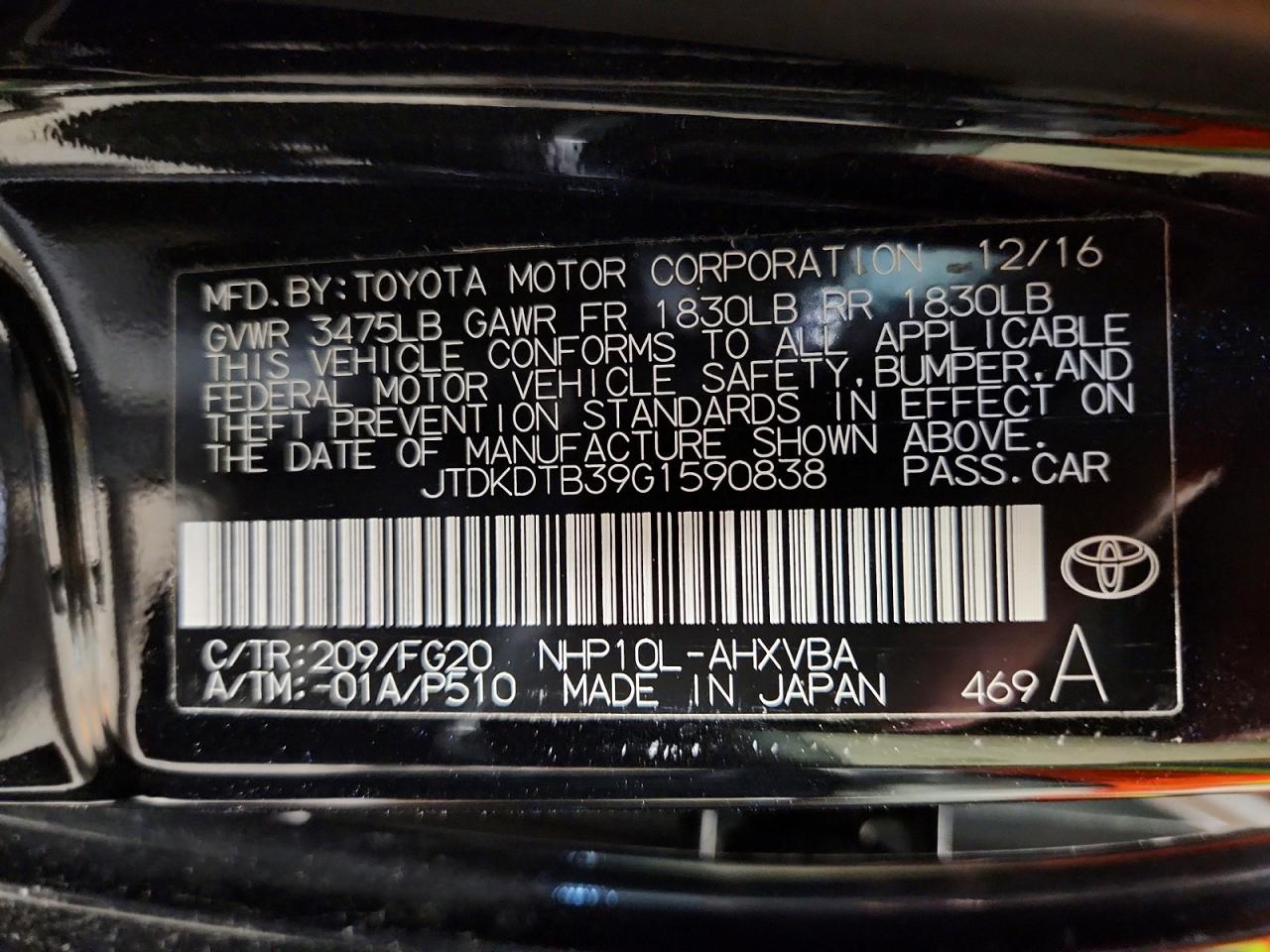 2016 TOYOTA PRIUS C TWO photo 37